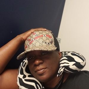 Meet your Posher, Keisha